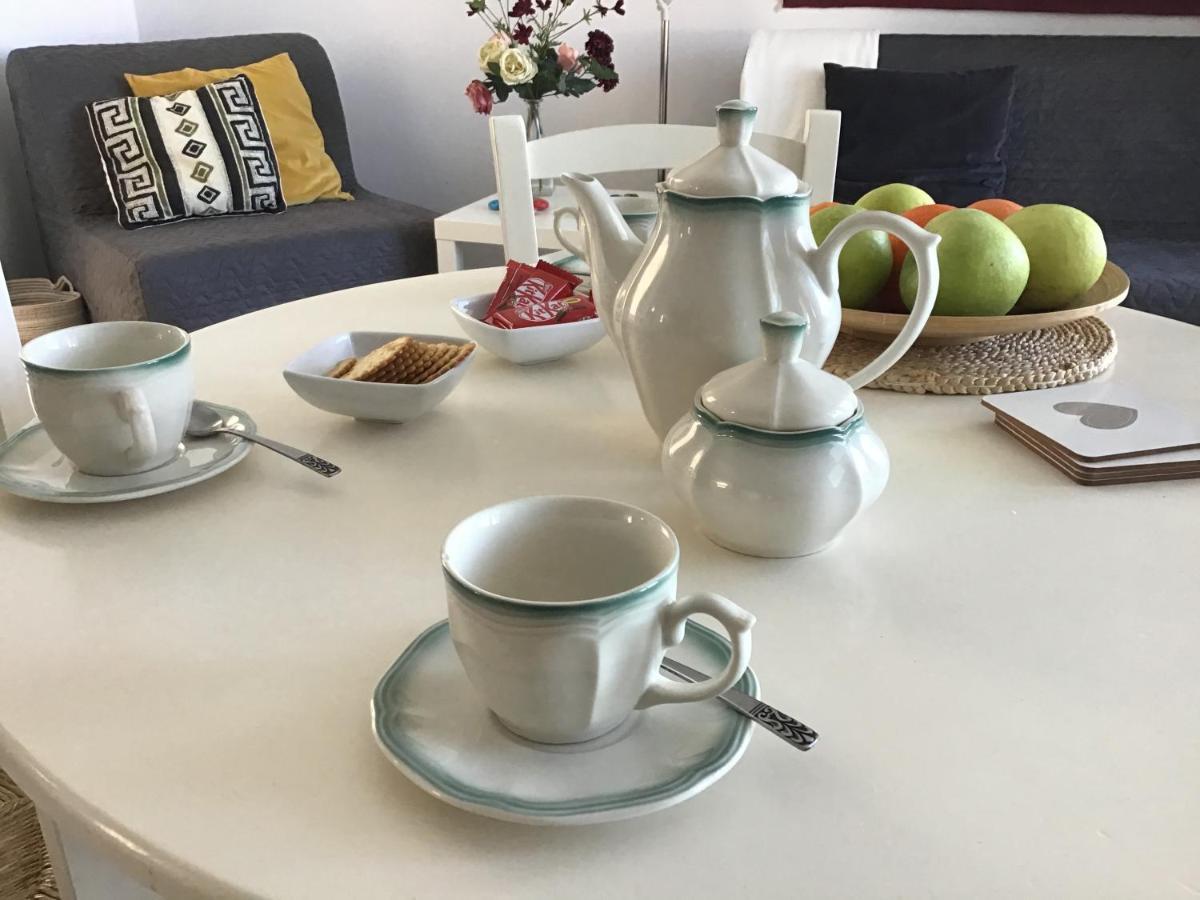 Mimis & Connie 1 Apartman Kárpathosz Kültér fotó