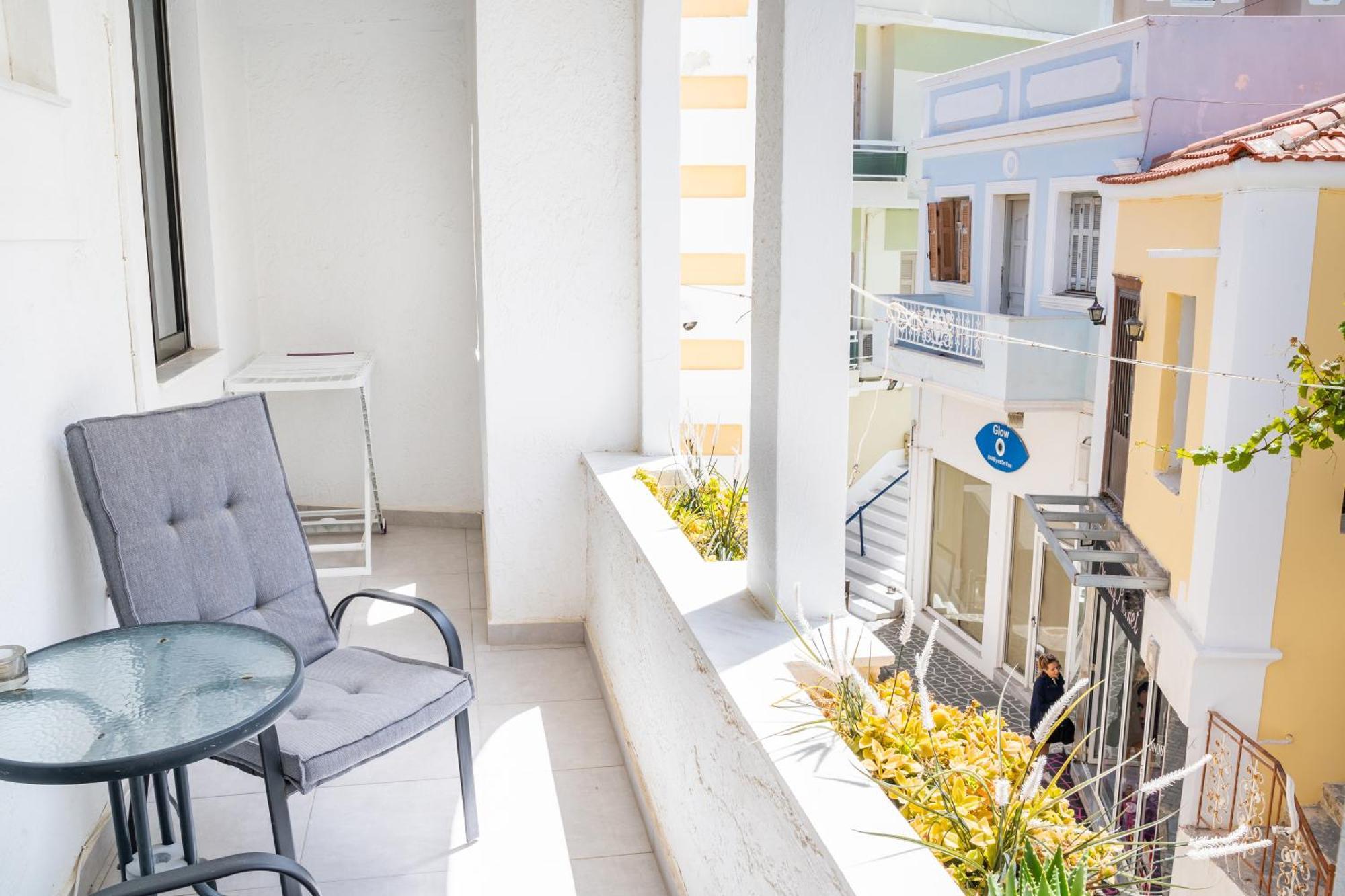 Mimis & Connie 1 Apartman Kárpathosz Kültér fotó